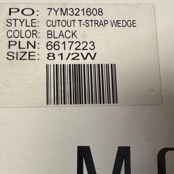 MONROE and MAINE black Cutout T-strap wedge women’s shoe size 8.5 W - Picture 8 of 8